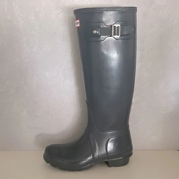 Hunter Tall Rain-boots in Gray Gloss Size 5 - Picture 6 of 9